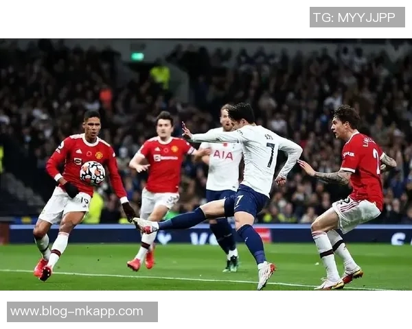 英超分析:曼城曼联强势取胜蓝军失分热刺遭遇惨败 英超分析:曼城曼联强势取胜蓝军失分热刺遭遇惨败