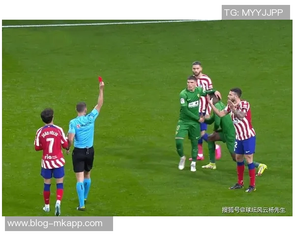 弗罗伦肖赛后道歉因侮辱埃尔莫索母亲事件引发关注 弗罗伦肖赛后道歉因侮辱埃尔莫索母亲事件引发关注