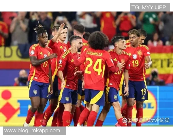 费尔明与佩德里庆祝西超杯夺冠合影分享助攻喜悦与冠军荣耀